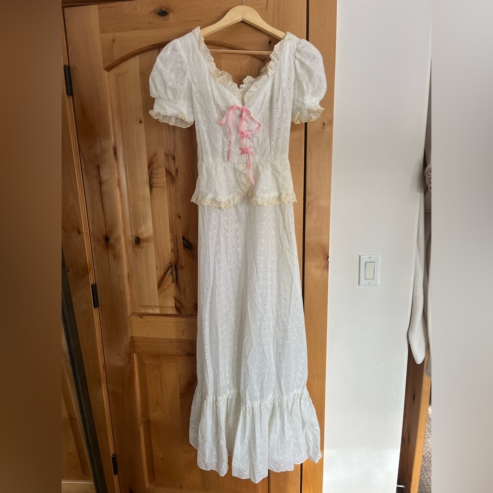 Handmade vintage milk maid cottage core eyelet lace up dress